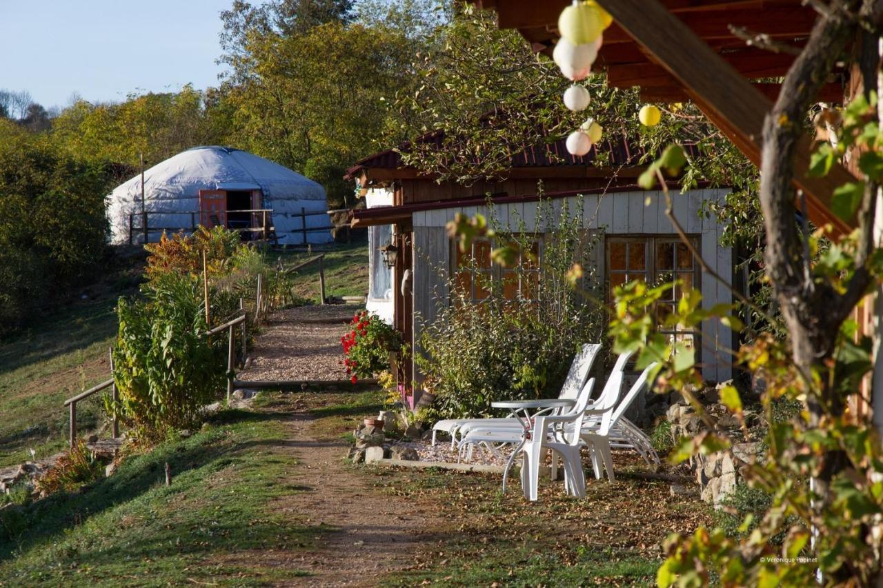 La Ferme Saint Jean - Les Yourtes Saint-Jean-Saint-Maurice-sur-Loire Exterior photo